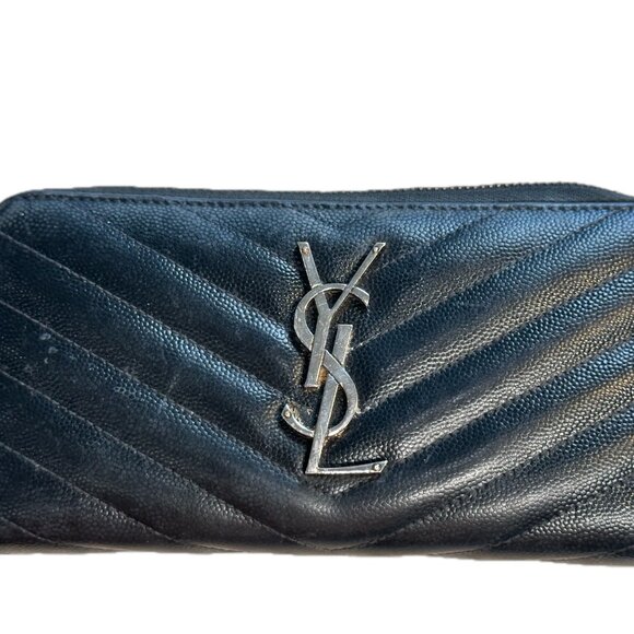 Saint Laurent Handbags - AUTHENTICATED SAINT LAURENT GRAIN DE POUDRE LEATHER CASSANDRE WALLET BLACK